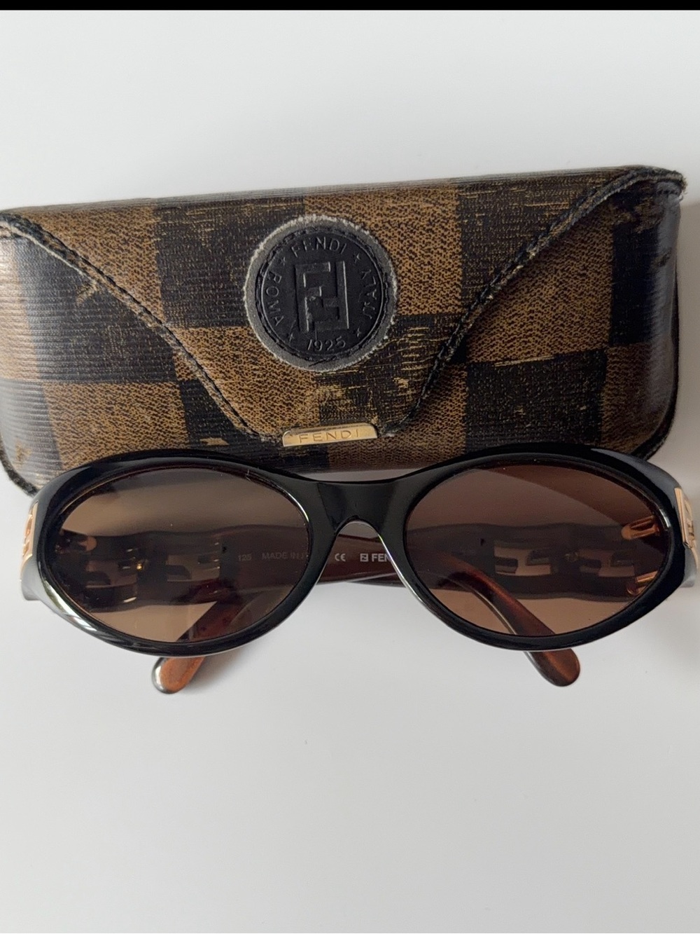 Fendi FS 185 Black Bronze Oval Sunglasses Y2K Cutout Gold FF Logo